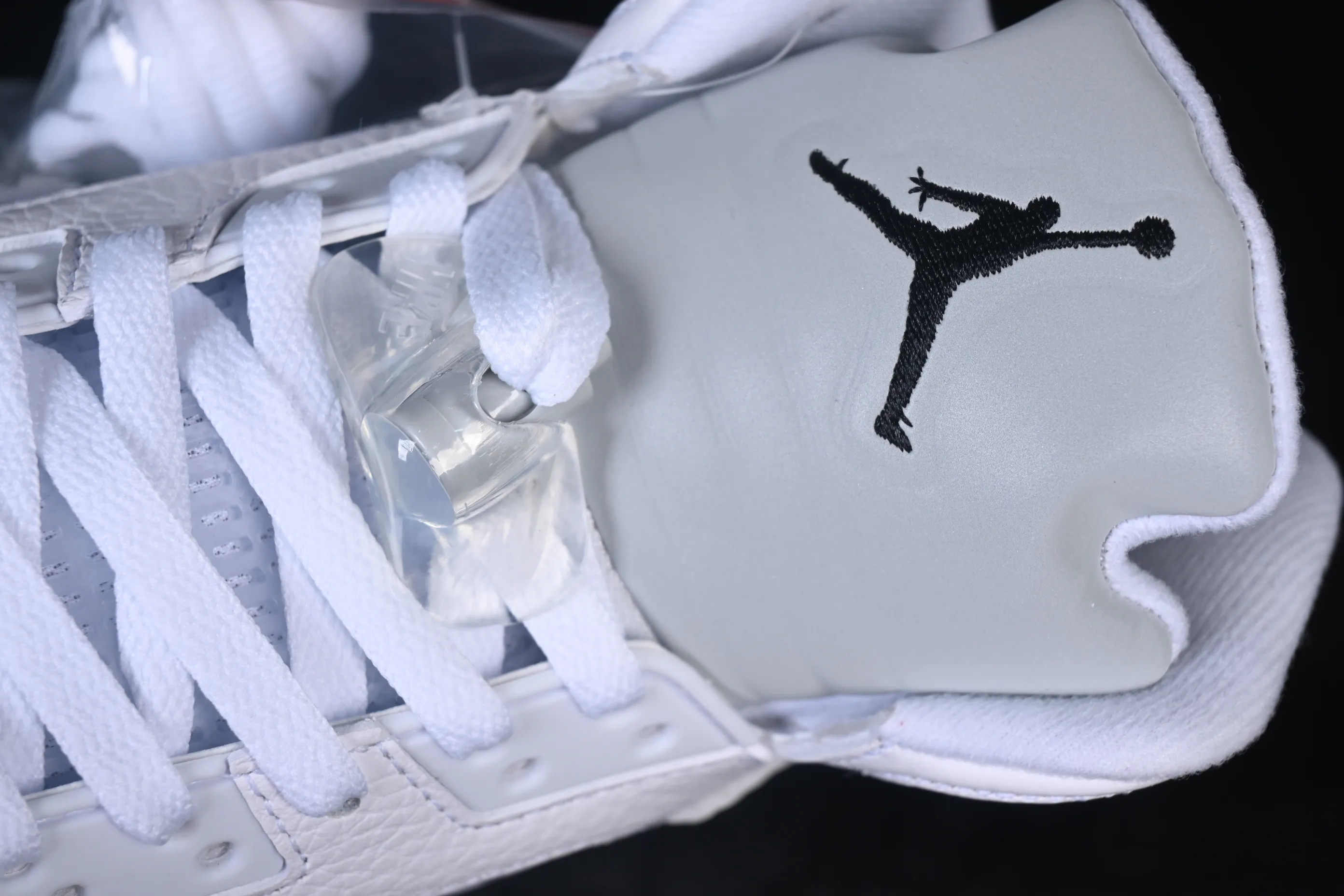 All categories Air Jordan Jordan series basketball shoes Air Jordan 5 OG version Air Jordan 5 Retro "White Metallic" AJ5 Joe 5 Silver HQ7978-103